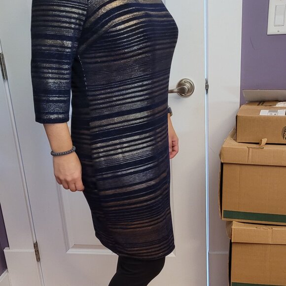 Sparkly Navy Blue and Gold Threaded Dress - Picture 4 of 7